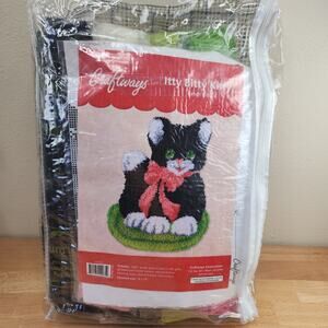 Craftways Itty Bitty Kitty Latch Hook Kit- 18X24"- Cat- Kitten- Rug Wall Hanging